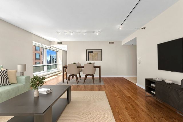 57 E Delaware Place 3102, Chicago, IL 60611