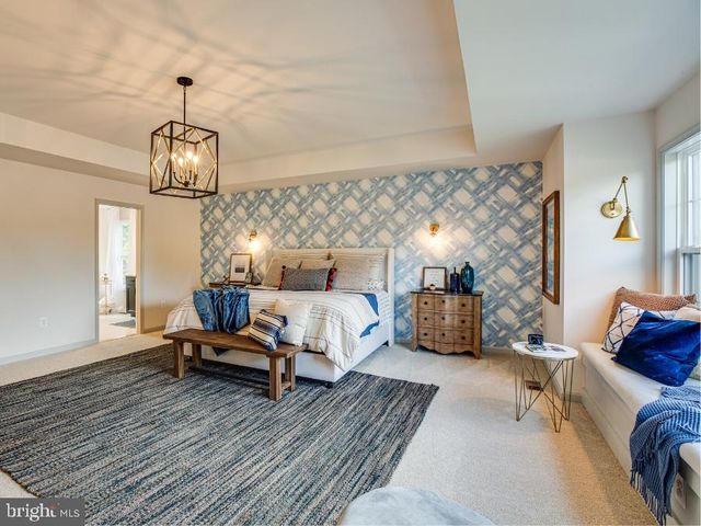 2216 MATTHEW LN, Fredericksburg, VA 22405