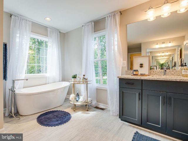 2216 MATTHEW LN, Fredericksburg, VA 22405