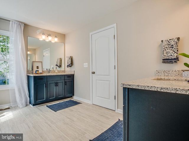2216 MATTHEW LN, Fredericksburg, VA 22405