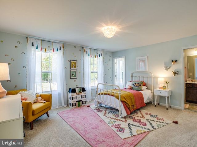 2216 MATTHEW LN, Fredericksburg, VA 22405