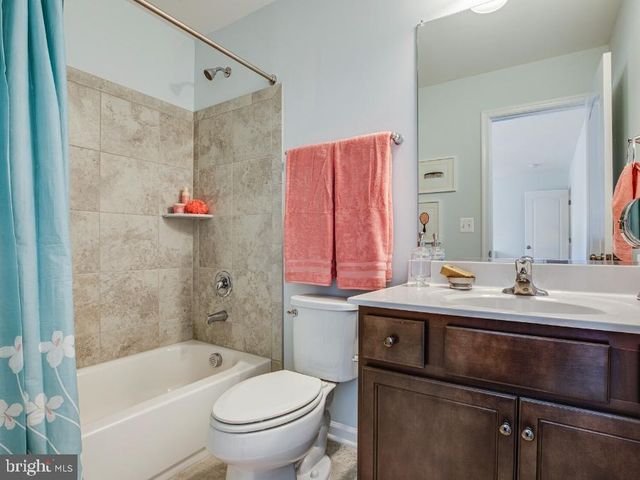2216 MATTHEW LN, Fredericksburg, VA 22405