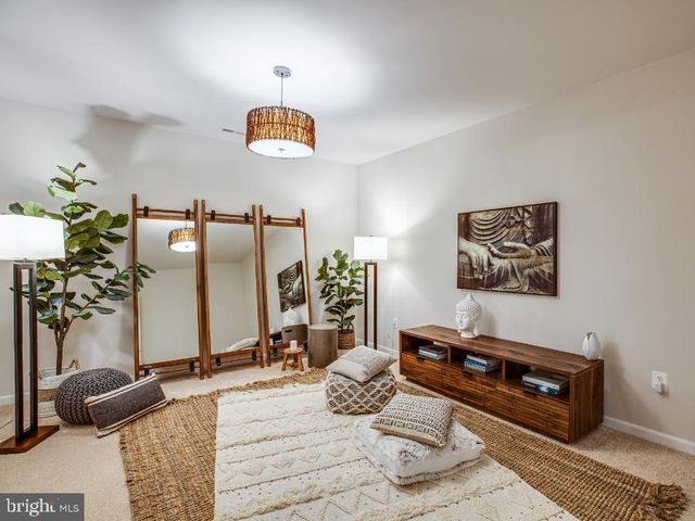 2216 MATTHEW LN, Fredericksburg, VA 22405