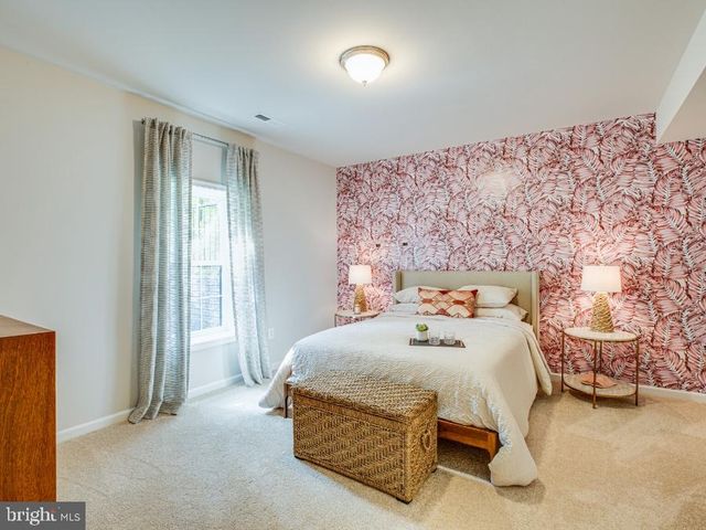 2216 MATTHEW LN, Fredericksburg, VA 22405