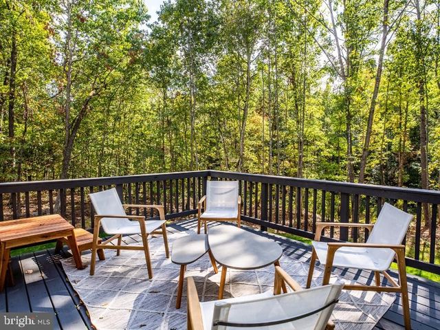 2216 MATTHEW LN, Fredericksburg, VA 22405
