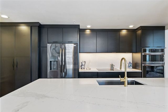 306 4th Ave 2101, Downtown Pgh, PA 15222