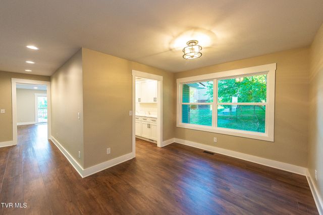 3601 Hazelnut Drive, Kingsport, TN 37664