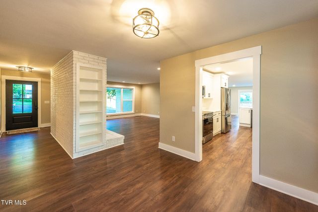 3601 Hazelnut Drive, Kingsport, TN 37664
