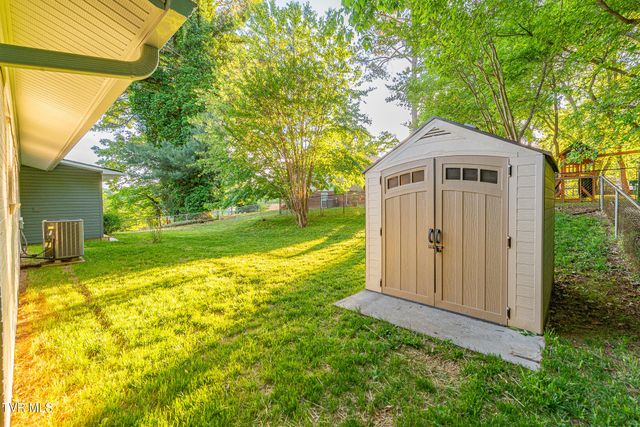 3601 Hazelnut Drive, Kingsport, TN 37664