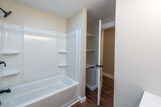 3601 Hazelnut Drive, Kingsport, TN 37664