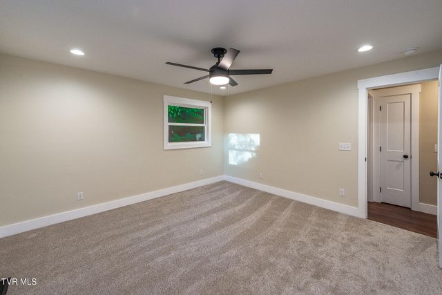 3601 Hazelnut Drive, Kingsport, TN 37664