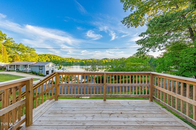 3601 Hazelnut Drive, Kingsport, TN 37664