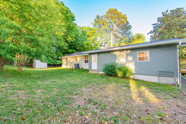 3601 Hazelnut Drive, Kingsport, TN 37664