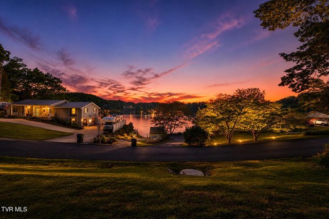 3601 Hazelnut Drive, Kingsport, TN 37664