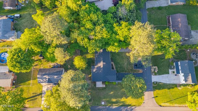 3601 Hazelnut Drive, Kingsport, TN 37664