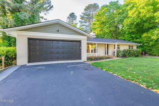 3601 Hazelnut Drive, Kingsport, TN 37664