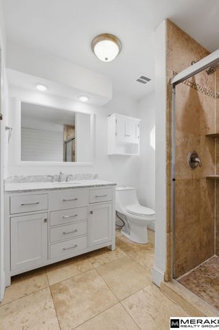 8222 Gold Street, Omaha, NE 68124