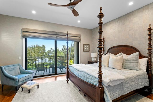 220 N HARBOR DRIVE, Holmes Beach, FL 34217