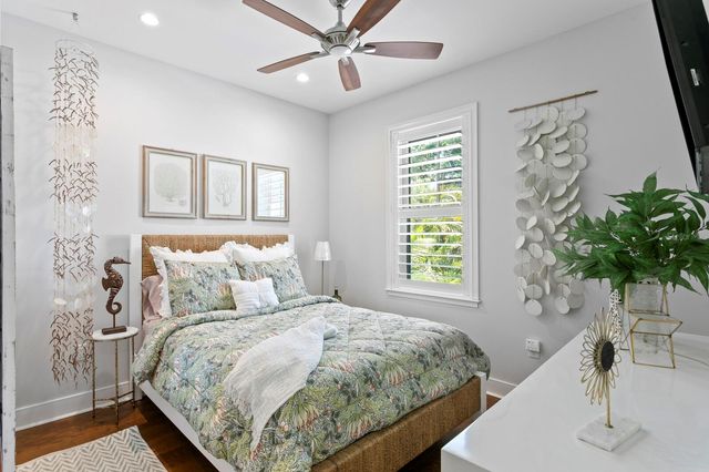 220 N HARBOR DRIVE, Holmes Beach, FL 34217