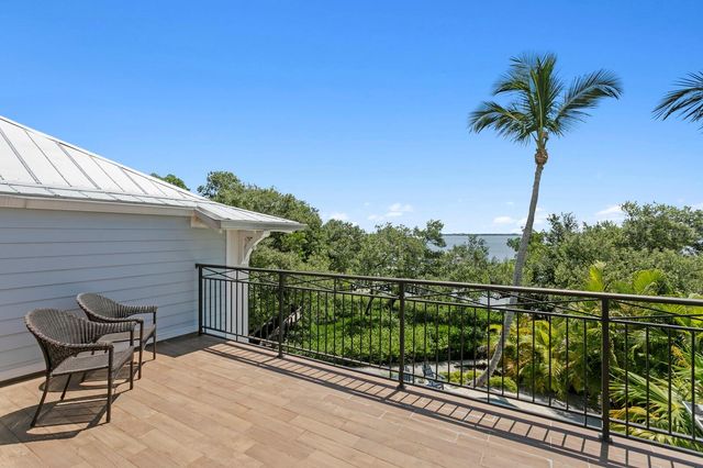 220 N HARBOR DRIVE, Holmes Beach, FL 34217