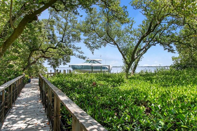 220 N HARBOR DRIVE, Holmes Beach, FL 34217