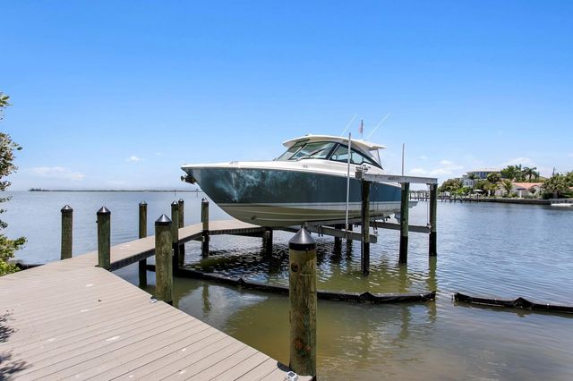 220 N HARBOR DRIVE, Holmes Beach, FL 34217
