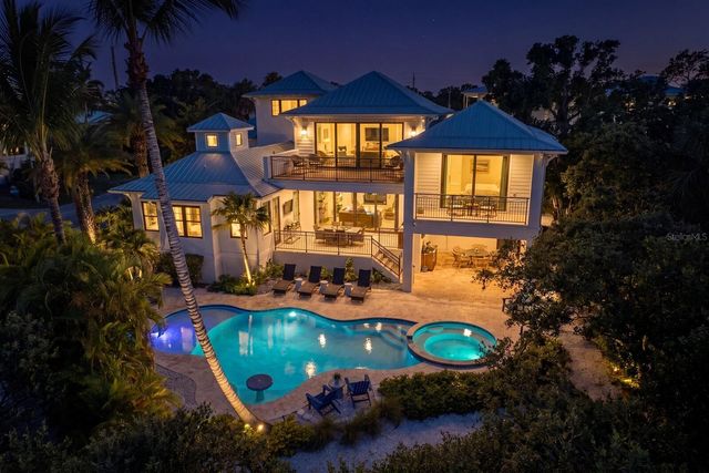 220 N HARBOR DRIVE, Holmes Beach, FL 34217