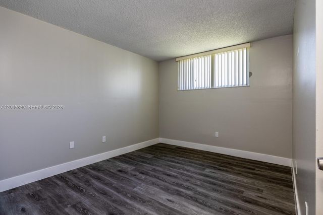 8320 NW 8th St 2-213, Miami, FL 33126