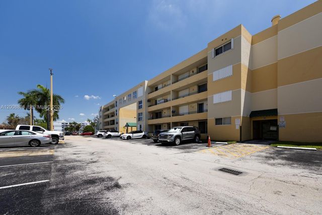 8320 NW 8th St 2-213, Miami, FL 33126