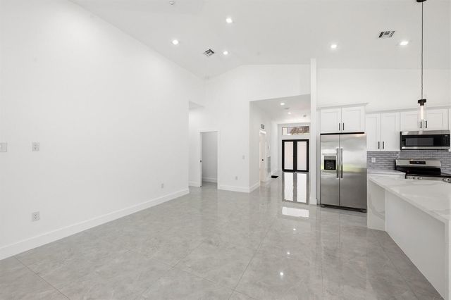 4530 NW 36th Court, Fort Lauderdale, FL 33319