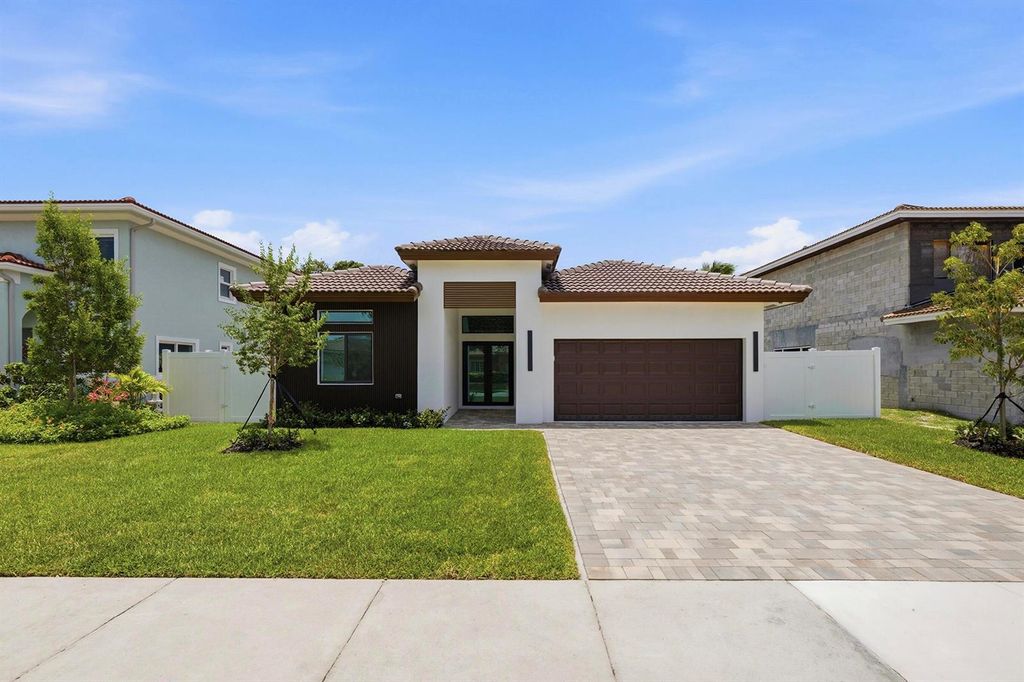4530 NW 36th Court, Fort Lauderdale, FL 33319