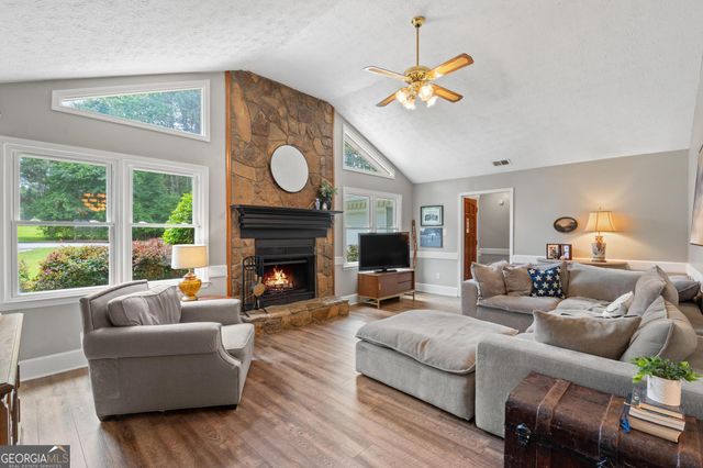 310 Cowan Road SE, Conyers, GA 30094