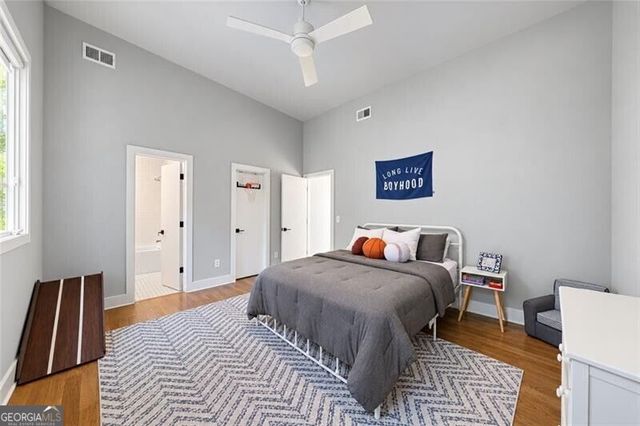 585 Mountain Way, Atlanta, GA 30342