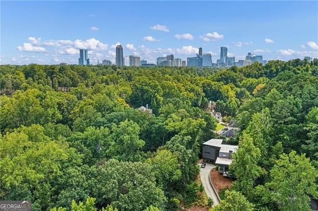 585 Mountain Way, Atlanta, GA 30342