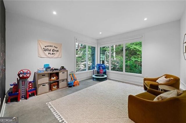 585 Mountain Way, Atlanta, GA 30342