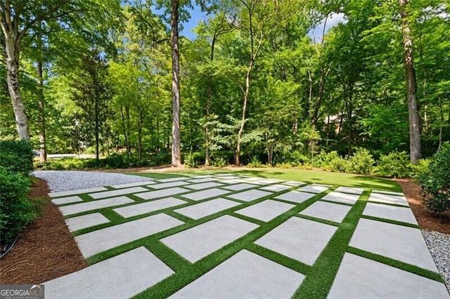 585 Mountain Way, Atlanta, GA 30342