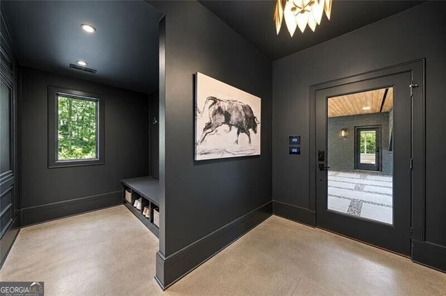 585 Mountain Way, Atlanta, GA 30342