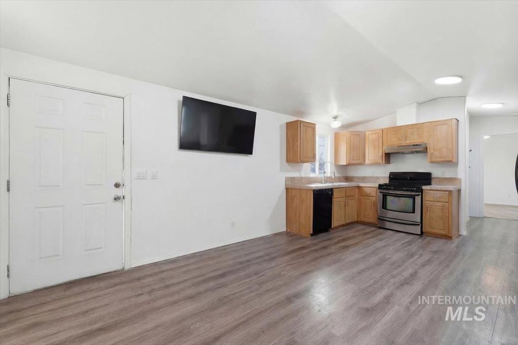 1325 N Arrow Ln, Boise, ID 83704 photo 3