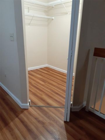 18352 NW 68th Avenue E, Hialeah, FL 33015