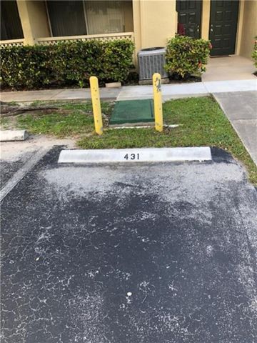 18352 NW 68th Avenue E, Hialeah, FL 33015