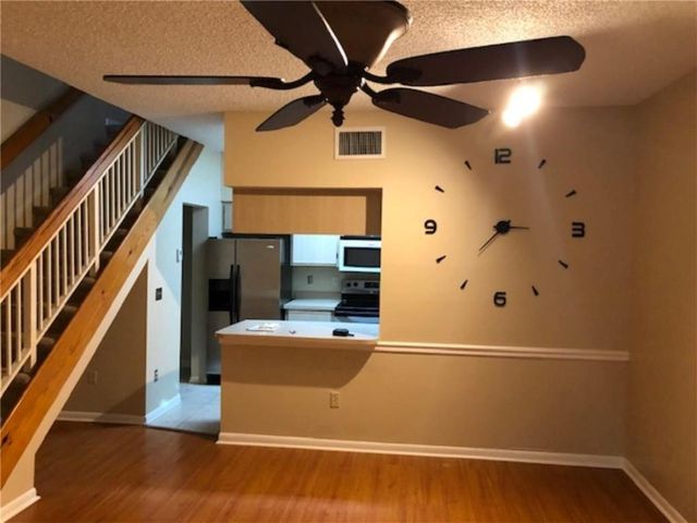 18352 NW 68th Avenue E, Hialeah, FL 33015