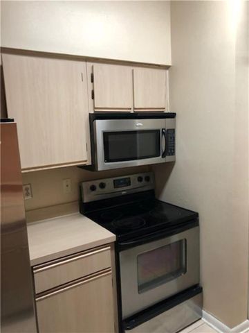 18352 NW 68th Avenue E, Hialeah, FL 33015