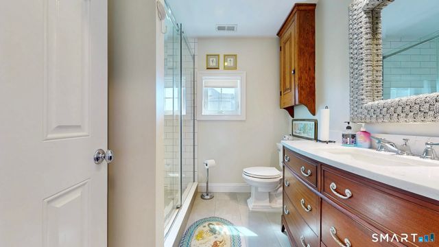 57 Pelham Street, Milford, CT 06460