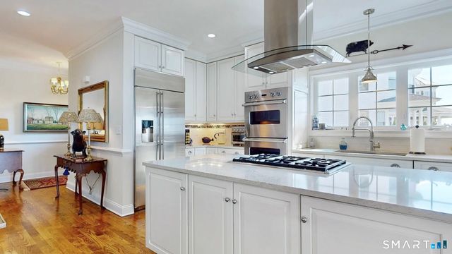 57 Pelham Street, Milford, CT 06460