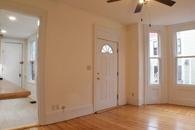 120 Pearl St 1, Cambridge, MA 02139