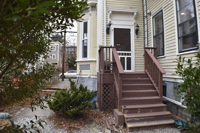 120 Pearl St 1, Cambridge, MA 02139