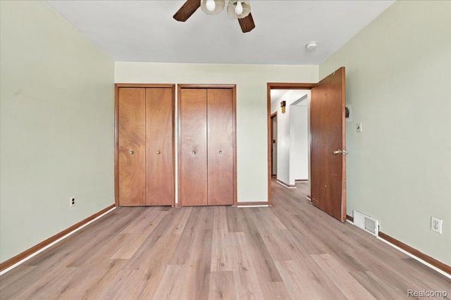 28621 Gilbert Drive, Warren, MI 48093
