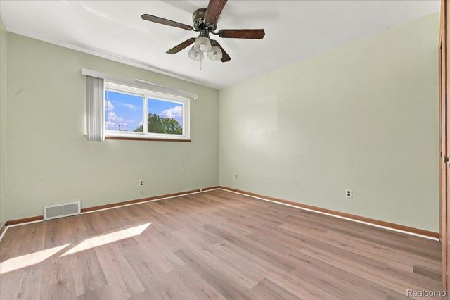 28621 Gilbert Drive, Warren, MI 48093