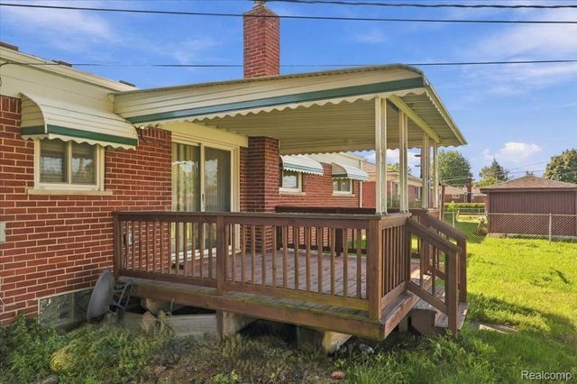 28621 Gilbert Drive, Warren, MI 48093