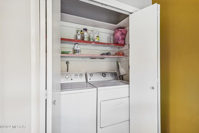 611 S Los Opalos, Green Valley, AZ 85614